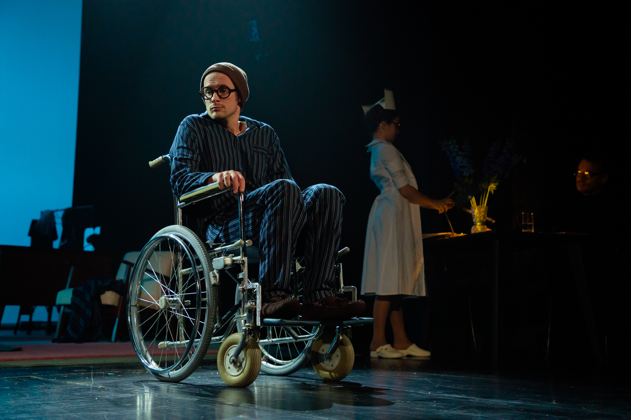 Skats no izrādes "Biogrāfija. Spēle" (rež. Valters Sīlis, 2021) // Foto – Justīne Grinberga